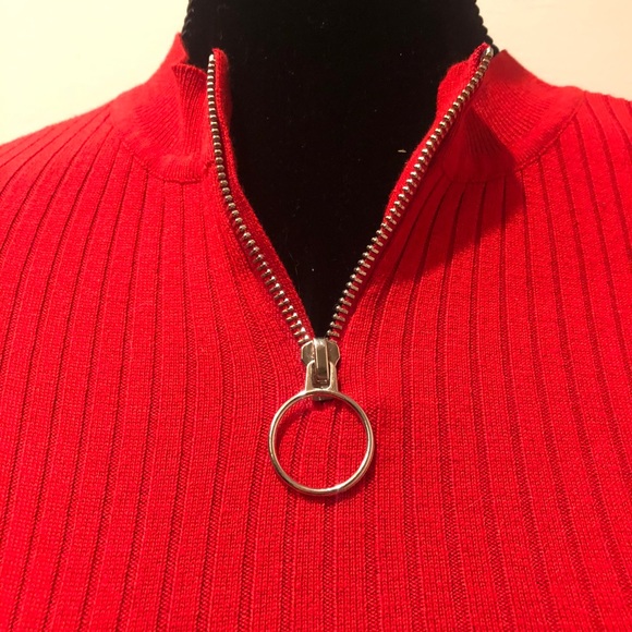 Red H&M long sleeve shirt - Picture 2 of 4